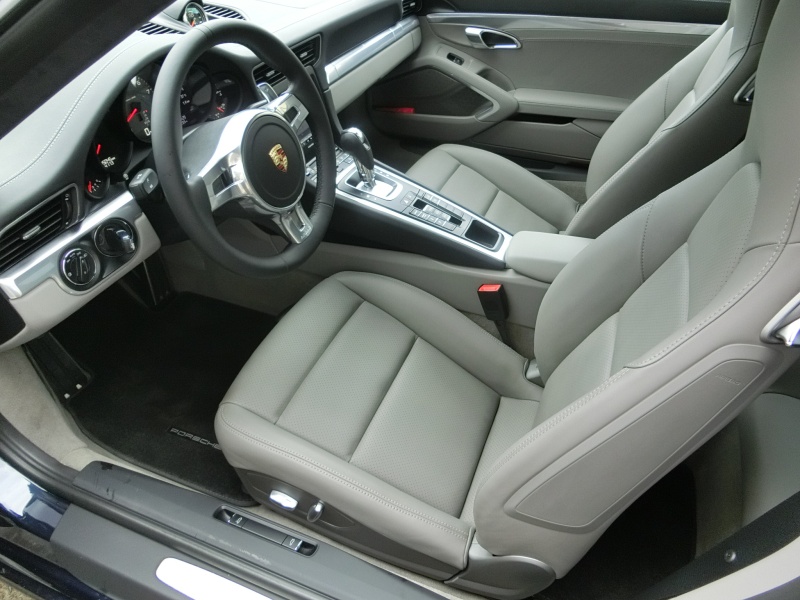 2013年式911カレラインパネポルシェ