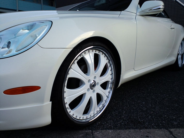 Lexus SC430 with AF131 White Painted Center 22inch　　　Special Thanks：NICHIYO