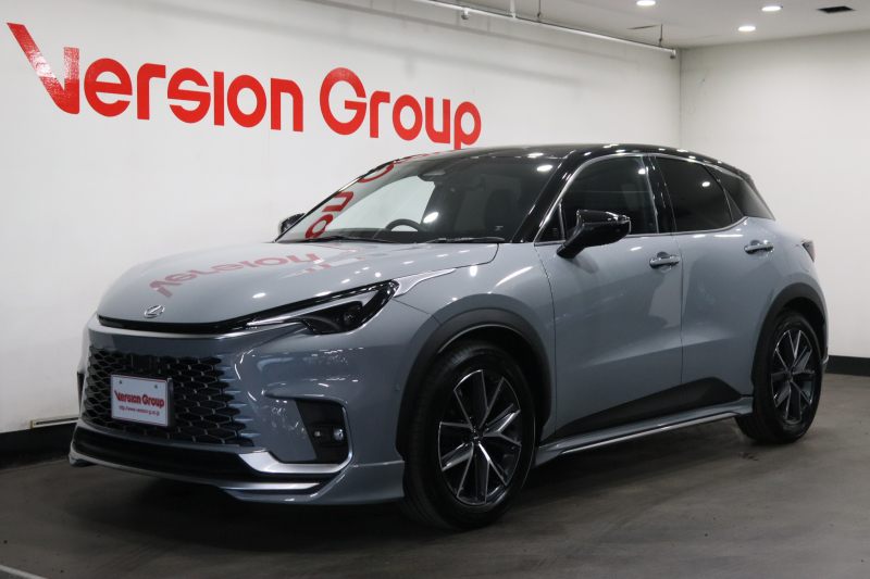 レクサス LBX クール　新車保証継承付　ワンオーナー　禁煙車　モデリスタ　マークレビンソン　全周囲カメラ　メモリーナビ　フルセグ　HUD　4WD　レクサスセーフティ　ワイヤレス充電　シートヒーター　18AW