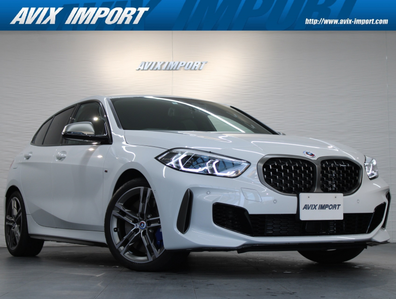 BMW 1シリーズ M135i xDrive Mｽﾎﾟｰﾂｼｰﾄ 黒半革 ｼｰﾄﾋｰﾀｰ  ﾒﾓﾘｰ付ﾊﾟﾜｰｼｰﾄ 純正HDDﾅﾋﾞ Bｶﾒﾗ＆PDC LEDﾗｲﾄ Dｱｼｽﾄ ACC ｺﾝﾌｫｰﾄA 電動ﾃｰﾙｹﾞｰﾄ ﾌｯﾄﾄﾗﾝｸｵｰﾌﾟﾅｰ 専用18AW 禁煙 新車保証継承