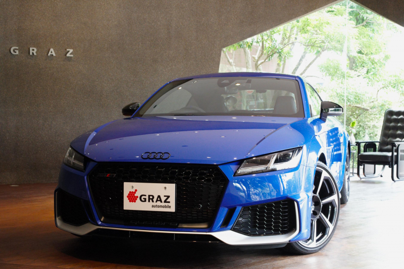 アウディ TT RS クーペ quattro　RS 25 years  限定35台　ブラックAudi rings