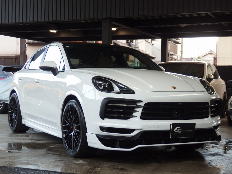 ポルシェ カイエンクーペ 正規ディーラー車　EUR-GTエアロ　ESダウンサス　22インチアルミホイール　右ハンドル　2020yモデル