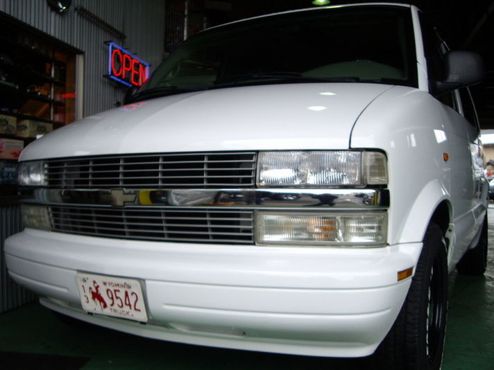 シボレー アストロ LS AWD ディーラー車 中古車 情報
