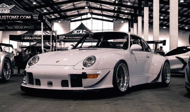 ポルシェ 911(Type993) 993　RWB