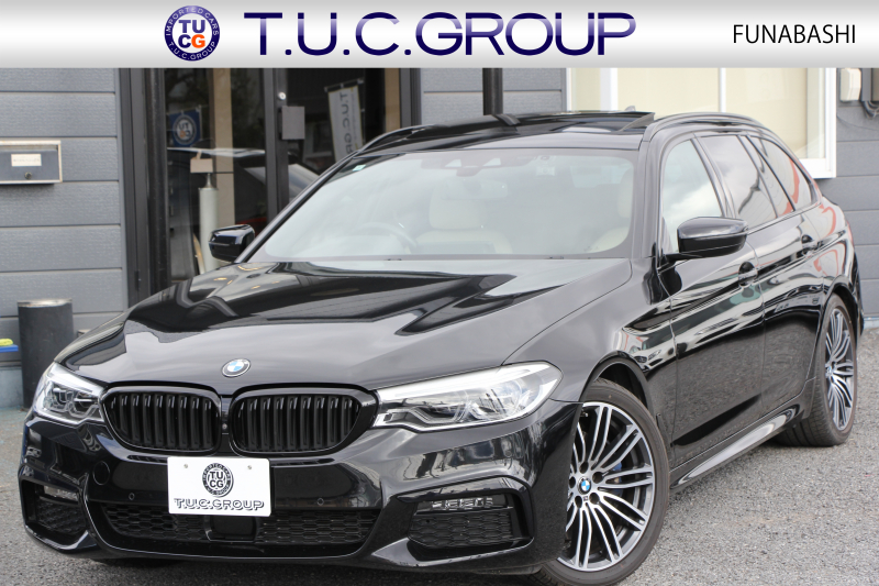 BMW 5シリーズ 530i ﾂｰﾘﾝｸﾞMｽﾎﾟｰﾂ ｾﾚｸﾄP 型式変更後｢ABA-JT20｣ 252馬力 ﾊﾟﾉﾗﾏｻﾝﾙｰﾌ ﾊｰﾏﾝｶｰﾄﾞﾝ 4ｿﾞｰﾝｴｱｺﾝ ｷｬﾝﾍﾞﾗﾍﾞｰｼﾞｭﾚｻﾞｰ 全席ﾋｰﾀｰHUD 追従ACC ｽﾃｱﾘﾝｸﾞｻﾎﾟｰﾄ 変更後全面液晶ﾒｰﾀｰ ﾀｯﾁ画面HDDﾅﾋﾞTV 360度ｶﾒﾗ 2年保証