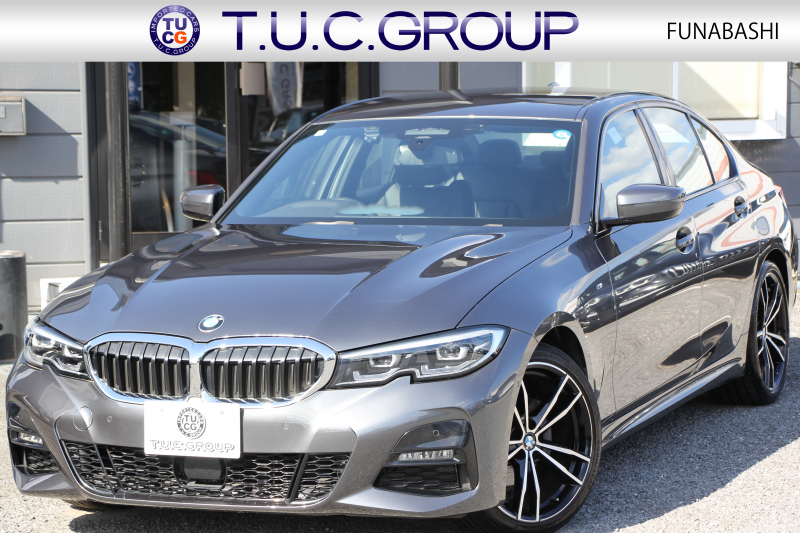 BMW 3シリーズ 320i Mｽﾎﾟｰﾂ ﾃﾞﾋﾞｭｰP ｺﾝﾌｫｰﾄP ﾋｰﾀｰ黒革 専用ﾌﾞﾙｰｽﾃｯﾁ ｵﾌﾟｼｮﾝ19AW 追従ACC LEDﾍｯﾄﾞﾗｲﾄ ｵｰﾄﾊｲﾋﾞｰﾑ ﾀｯﾁ画面HDDﾅﾋﾞｱｯﾌﾟﾙｶｰﾌﾟﾚｲ Pｱｼｽﾄ 電動ﾄﾗﾝｸ ｽﾏｰﾄｷｰ 専用ｴｱﾛ Hifiｽﾋﾟｰｶｰ 2年保証