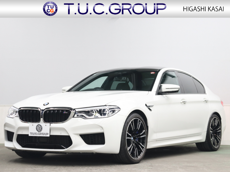 BMW Mシリーズ M5　ｲﾝﾃﾘｼﾞｪﾝﾄｾｰﾌﾃｨ 黒革 ﾍﾞﾝﾁﾚｰﾀｰ ｶｰﾎﾞﾝﾙｰﾌ Idriveﾅﾋﾞ TV 360ｶﾒﾗ harman/kardon ﾜｲﾔﾚｽﾁｬｰｼﾞﾝｸﾞ HUD Mｽﾎﾟｰﾂｽﾃｱﾘﾝｸﾞ Mｴｷｿﾞｰｽﾄｼｽﾃﾑ Mﾏﾙﾁﾌｧﾝｸｼｮﾝｼｰﾄ Mｴｱﾛ&20ｲﾝﾁﾀﾞﾌﾞﾙｽﾎﾟｰｸAW(ｽﾀｲﾘﾝｸﾞ706M)　2年保証