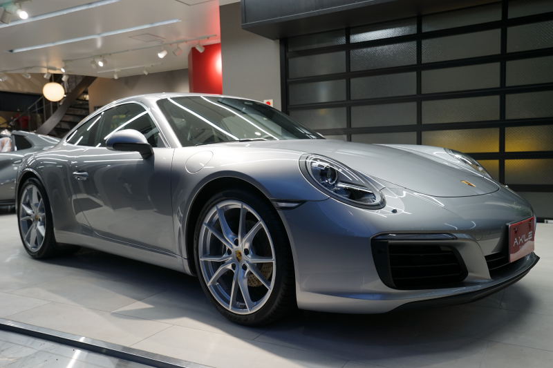 ポルシェ 911(Type991) 991-2　カレラ　後期型　ディーラー車　左ハンドル　GTシルバーM