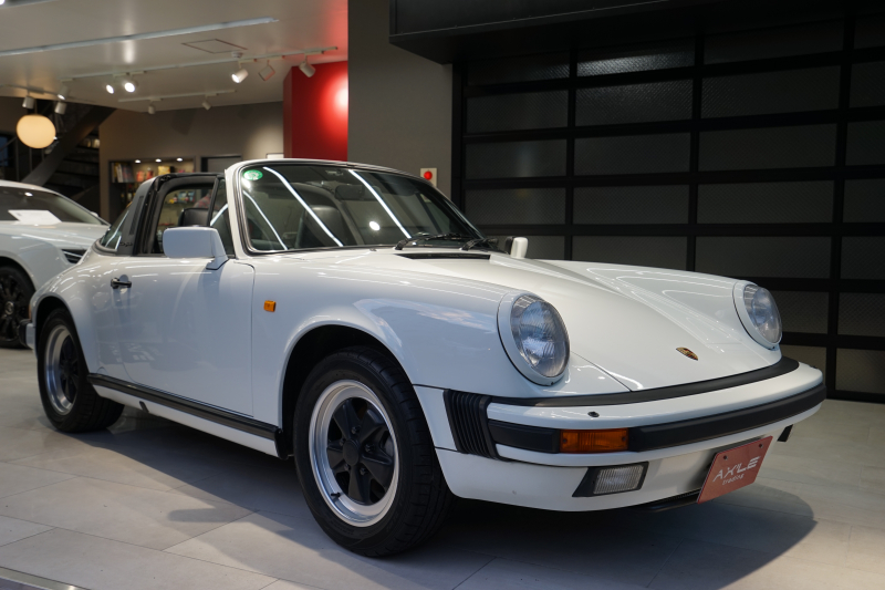 ポルシェ 911(Type930) タルガ　3.2L 5MT　走行33500km　最終モデル　純正16インチAW　記録簿有り