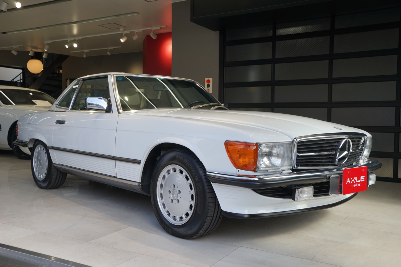 メルセデスベンツ SLクラス 560SL　ディーラー車　実走行28000km　マフラー/ヘッドライト等純正新品交換済み