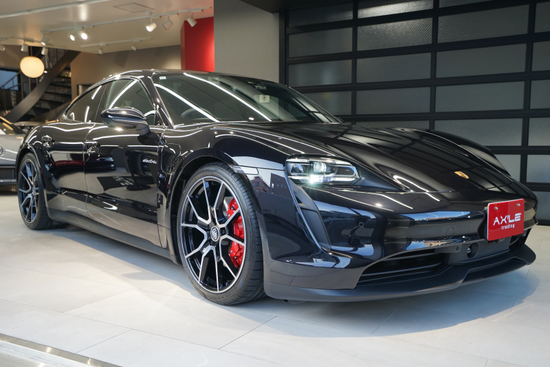 ポルシェ タイカン タイカン4S　2024年モデル　1オーナー　パフォーマンスバッテリープラス　21インチRSスパイダーホイール　パノラマルーフ　5人乗り　