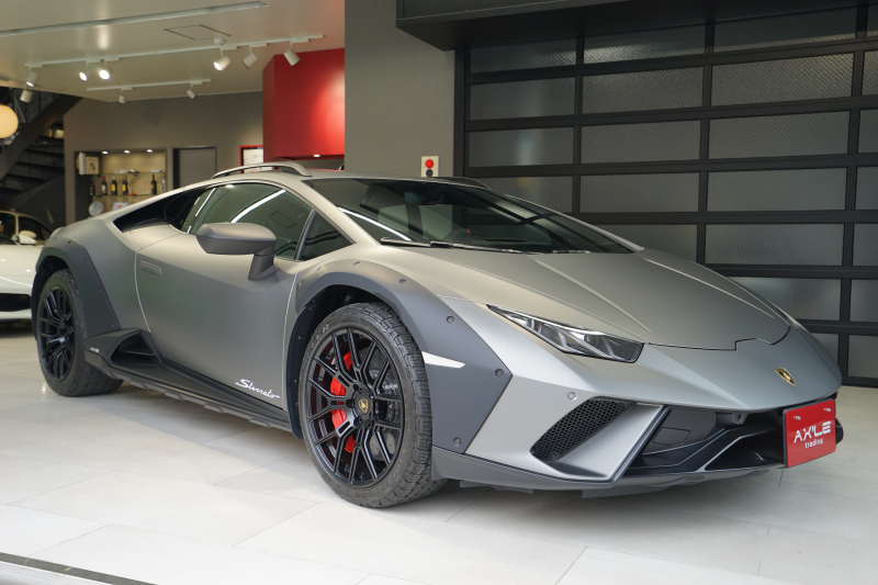 ランボルギーニ ウラカン ステラート　ディーラー車　走行100km　Grigio Titans　OP総額590万円