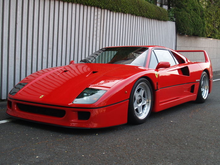 フェラーリ F40 ディーラー車　コーンズ物