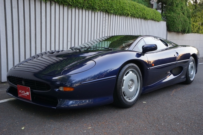 ジャガー XJ220 ワンオーナー　取説・ブックケース等有り