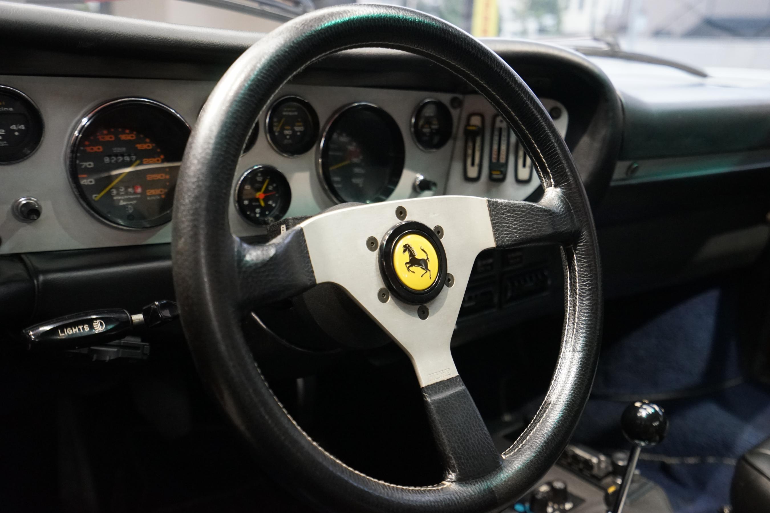 ステアリング フェラーリ ディノ 308GT4 中古 ステアリング フェラーリ ディノ 308GT4 中古 フェラーリ