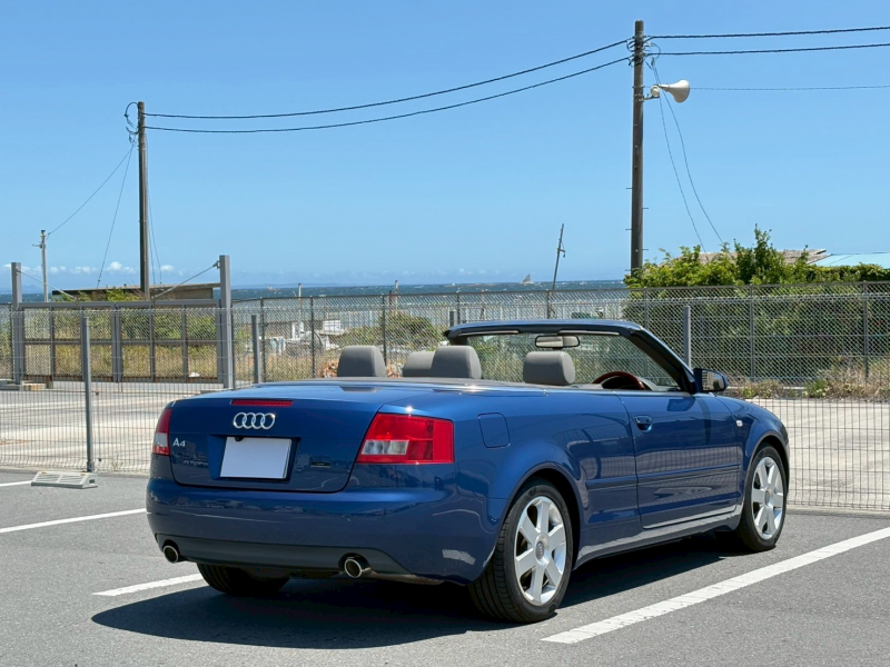 アウディ A4 カブリオレの中古車