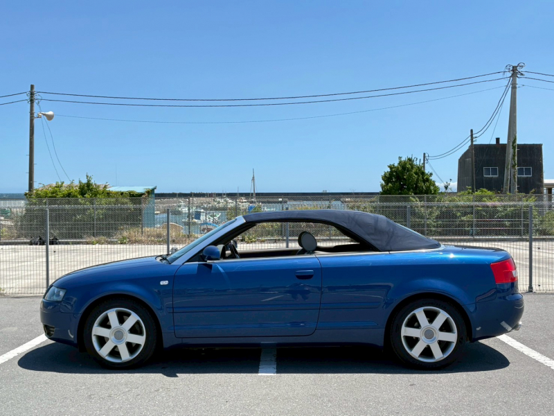 アウディ A4 カブリオレの中古車