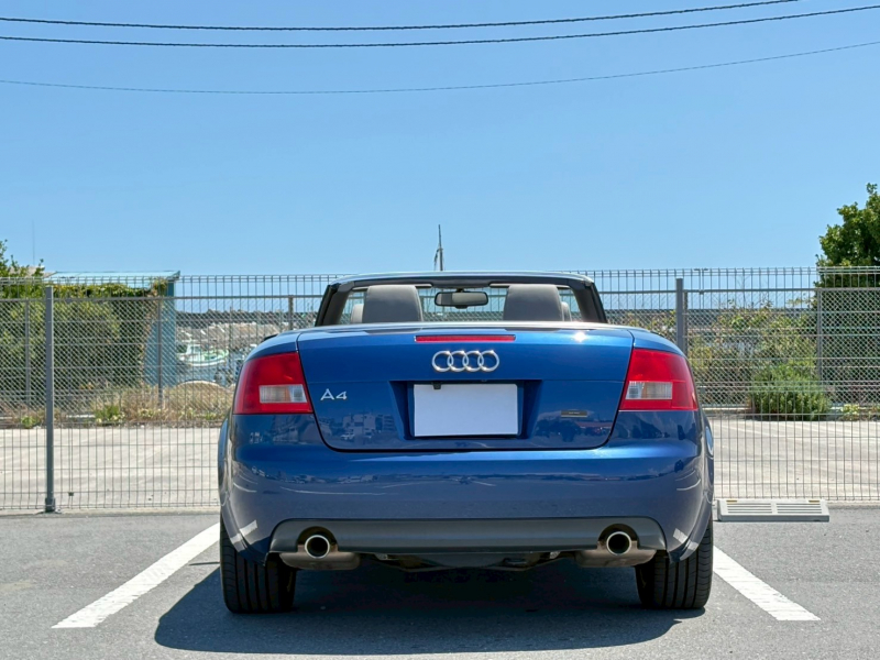 アウディ A4 カブリオレの中古車