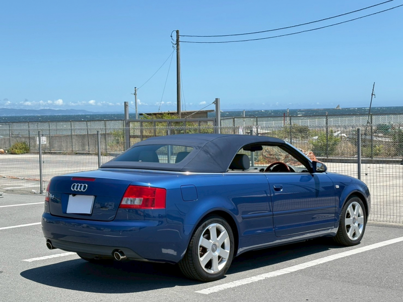 アウディ A4 カブリオレの中古車