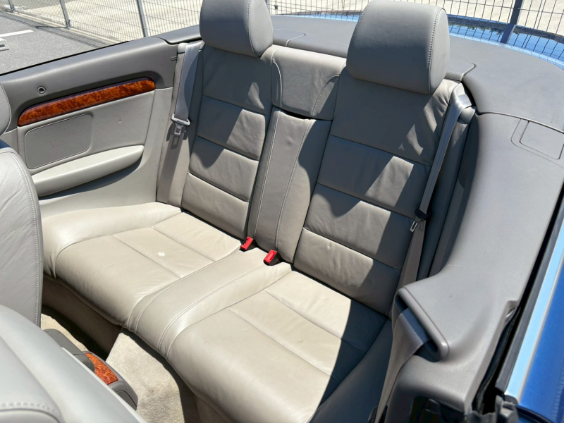 アウディ A4 カブリオレの中古車