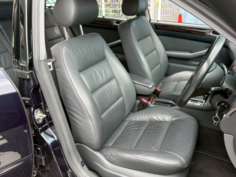 アウディ A6 2.8クワトロの中古車