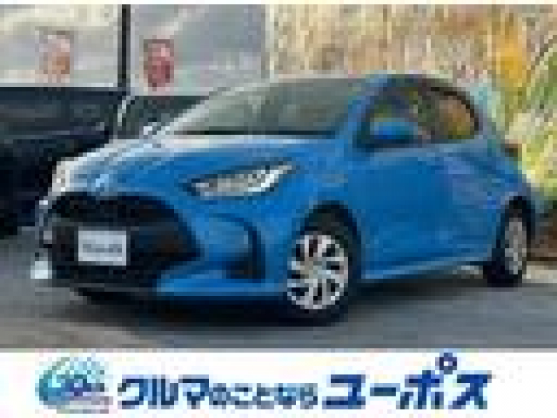 トヨタ ヤリス ハイブリッドG　走行距離3218km　トヨタセーフティー　クリアランスソナー　クルーズコントロール　バックカメラ　ETC　Bluetooth対応ナビ