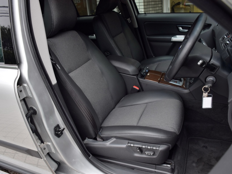 ボルボ XC90 AWD 中古車 情報 | WORKS 株式会社ワークス