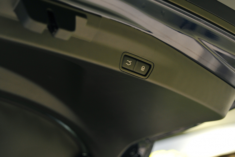 アルファロメオ STELVIO 中古車