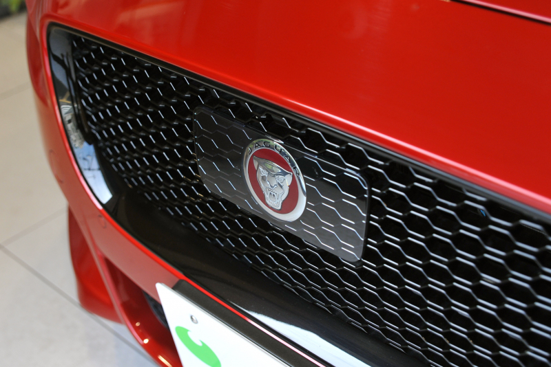 ジャガー XE 中古車