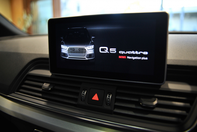 アウディ Q5 中古車