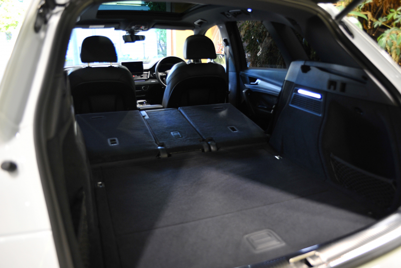 アウディ Q5 中古車