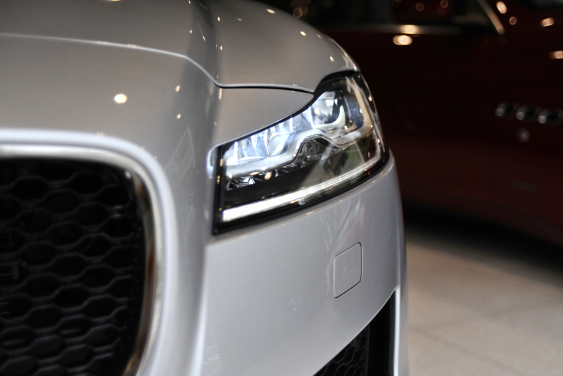 ジャガー XFスポーツブレイク 中古車