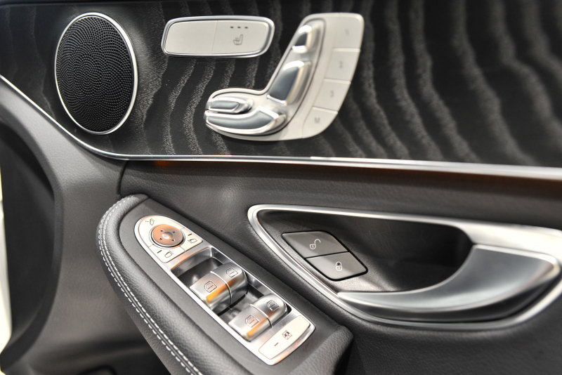 メルセデスベンツ Cクラス 中古車