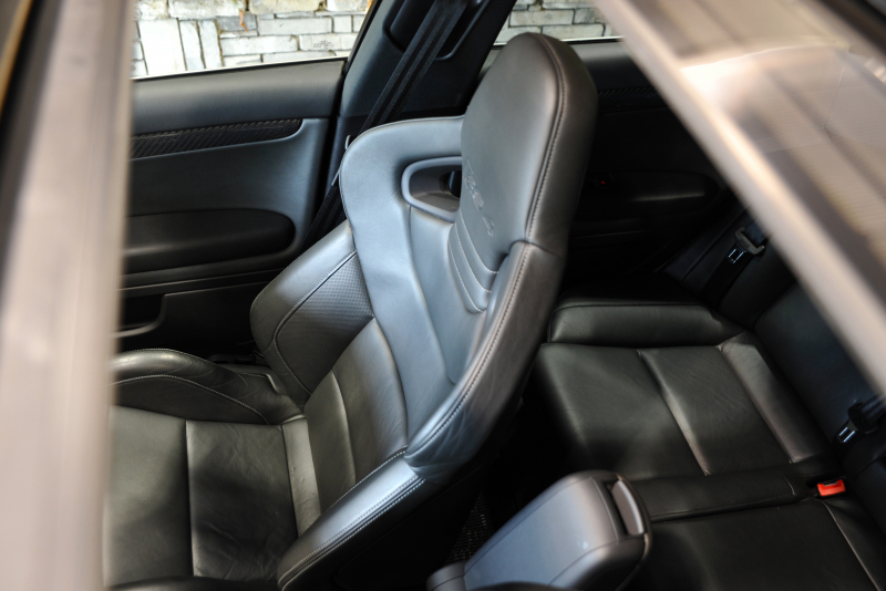 アウディ RS4 中古車