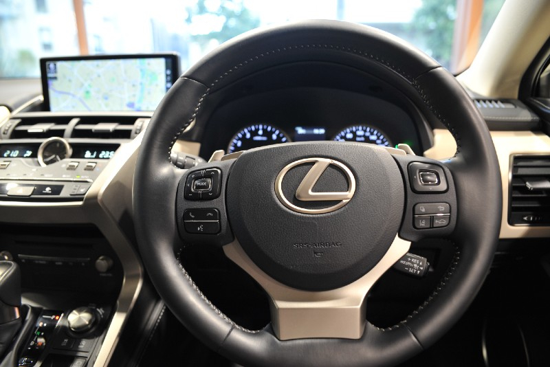 レクサス NX 中古車