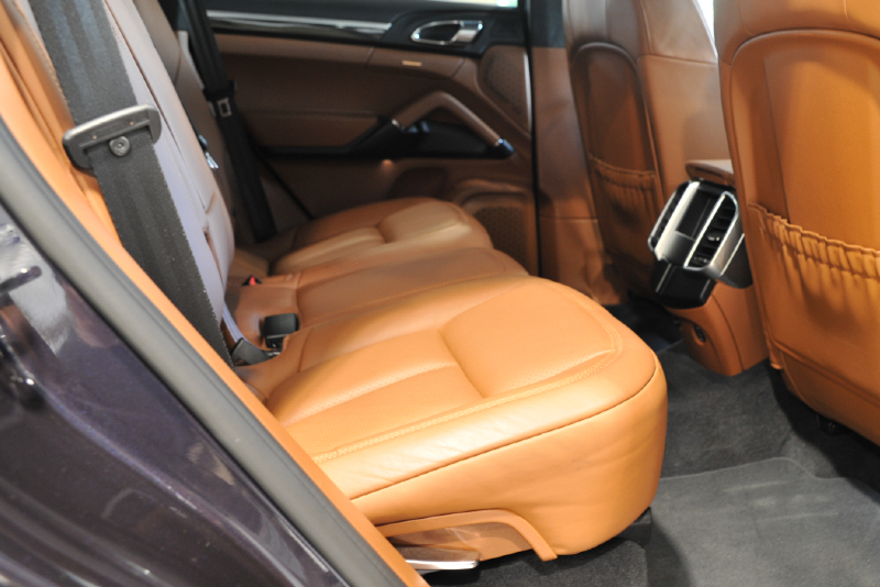 ポルシェ カイエン 中古車