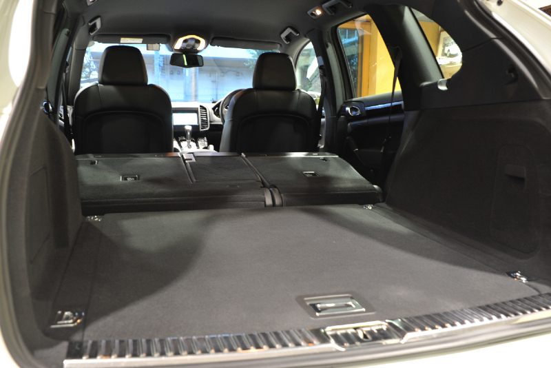 ポルシェ カイエン 中古車