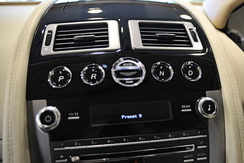 アストンマーティン ラピード 中古車