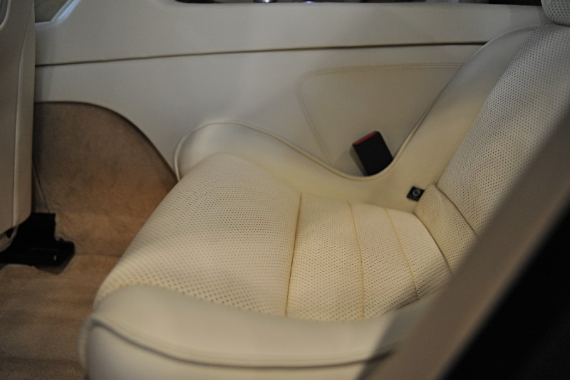 アストンマーティン ラピード 中古車