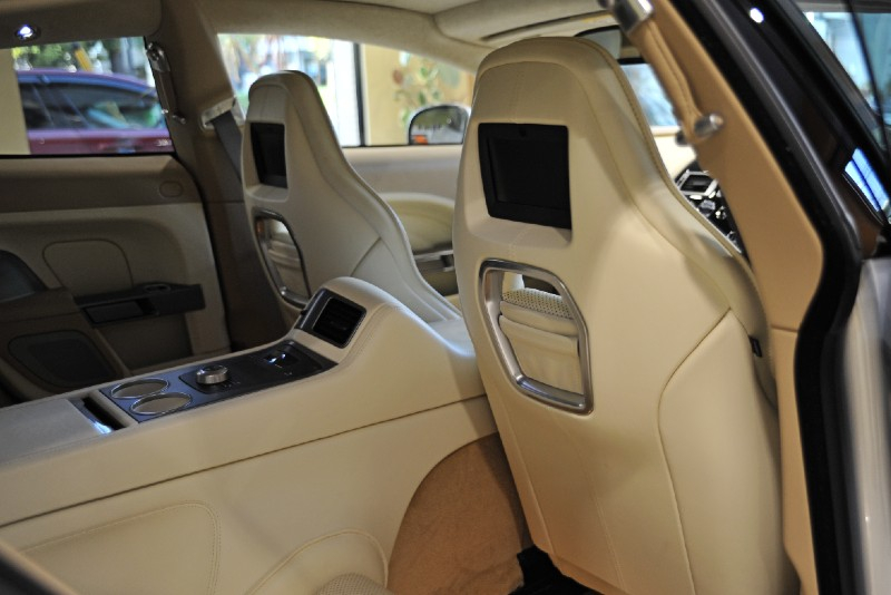 アストンマーティン ラピード 中古車