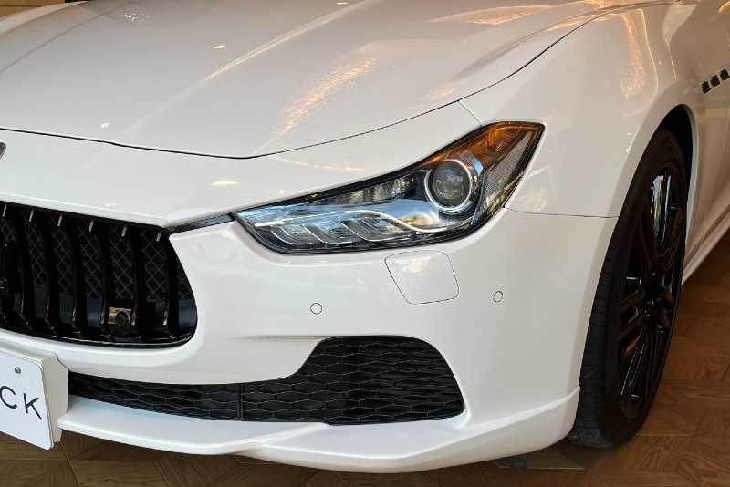 マセラティ ギブリ 中古車