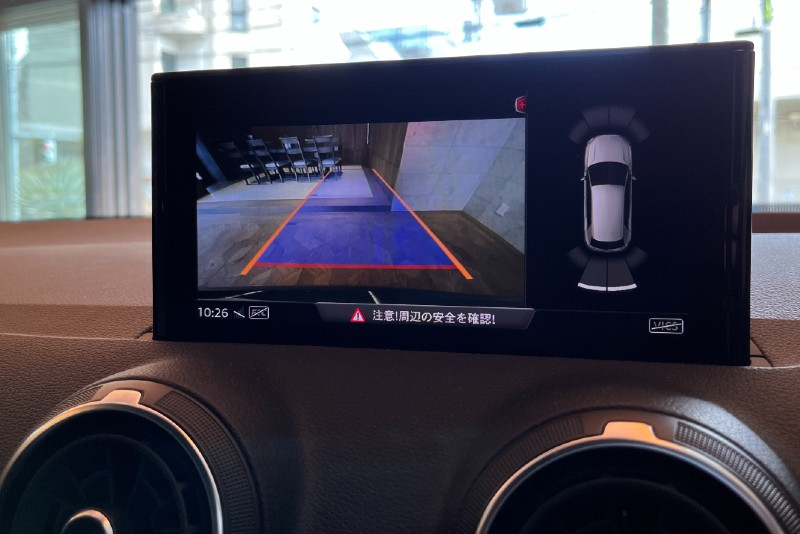 アウディ Q2 中古車