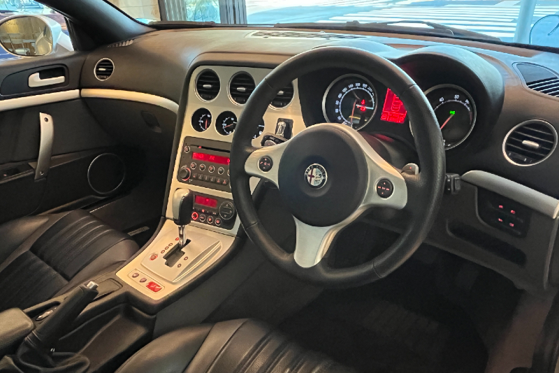 アルファロメオ スパイダー 中古車