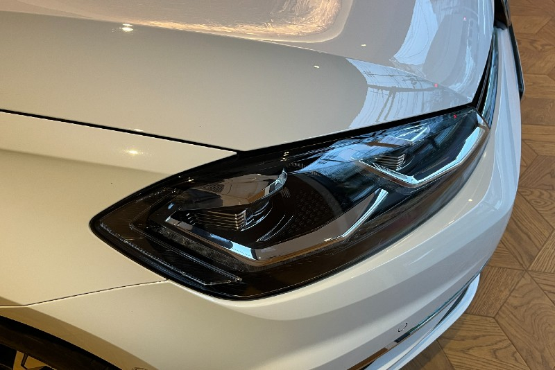 フォルクスワーゲン ゴルフヴァリアント 中古車