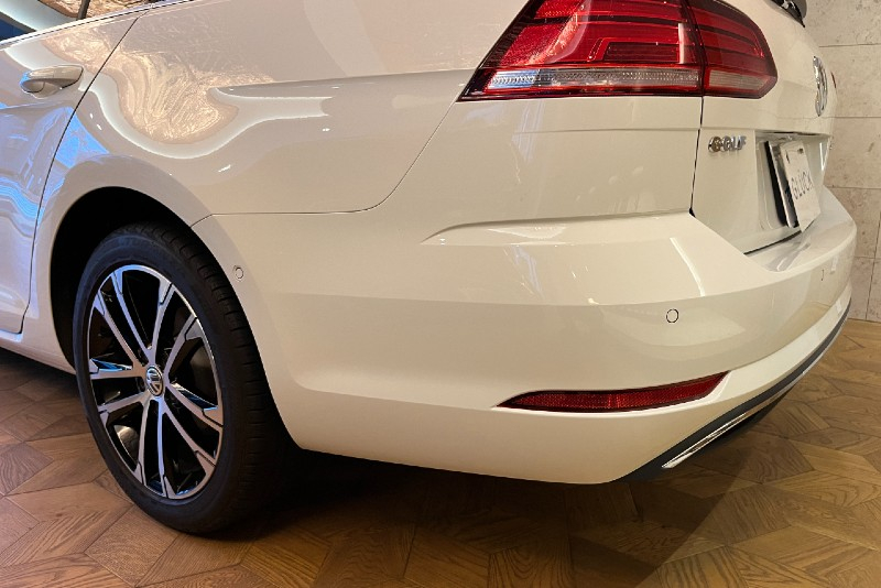 フォルクスワーゲン ゴルフヴァリアント 中古車