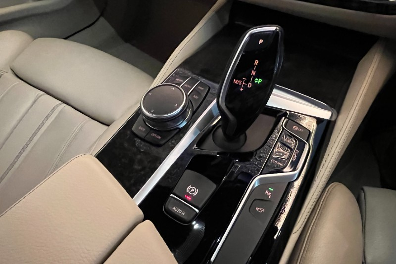 BMW 5シリーズ 中古車