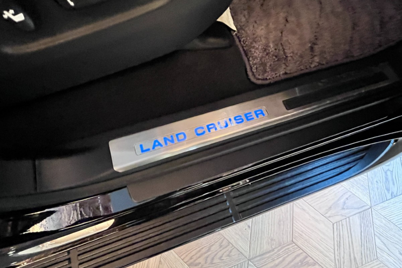 トヨタ ランドクルーザー 中古車