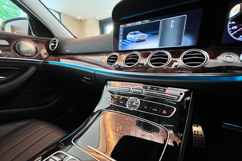 メルセデスベンツ Eクラス 中古車