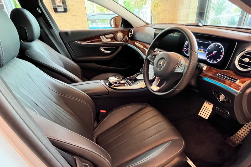 メルセデスベンツ Eクラス 中古車