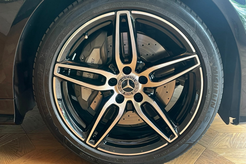メルセデスベンツ Eクラス 中古車